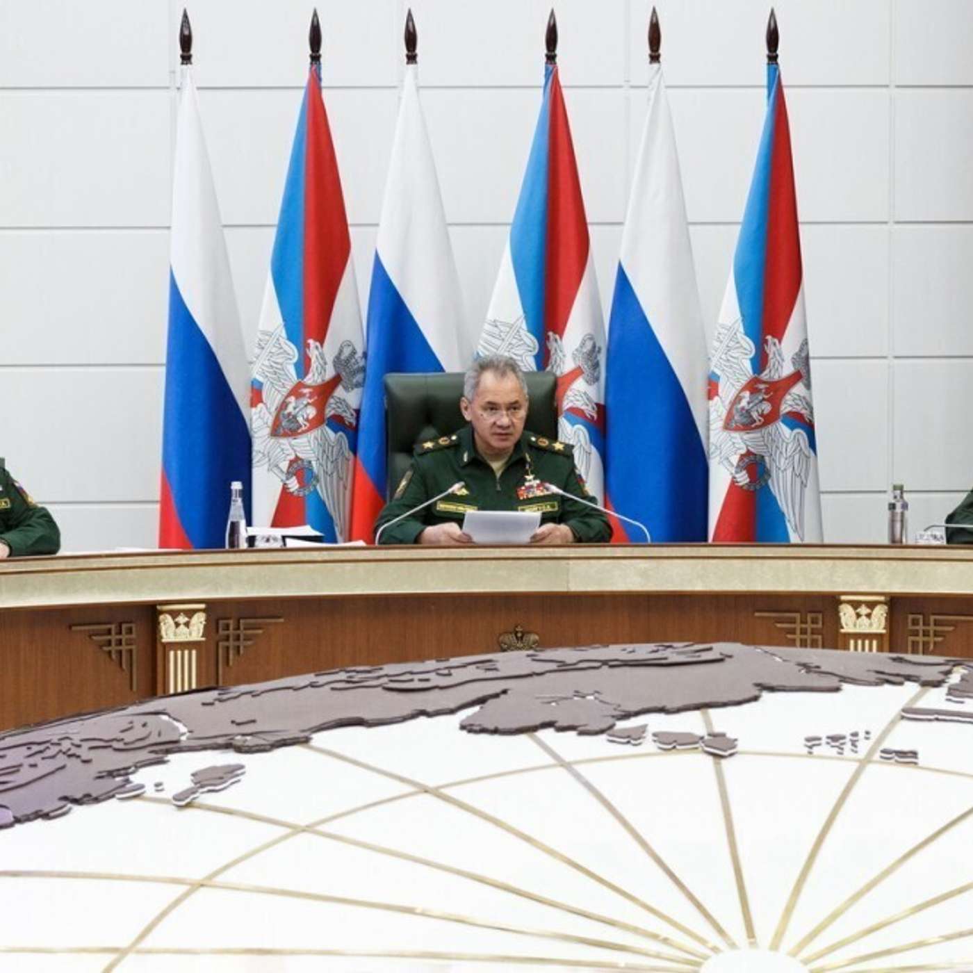 Шойгу: перевооружение на Кольском полуострове идет полным ходом