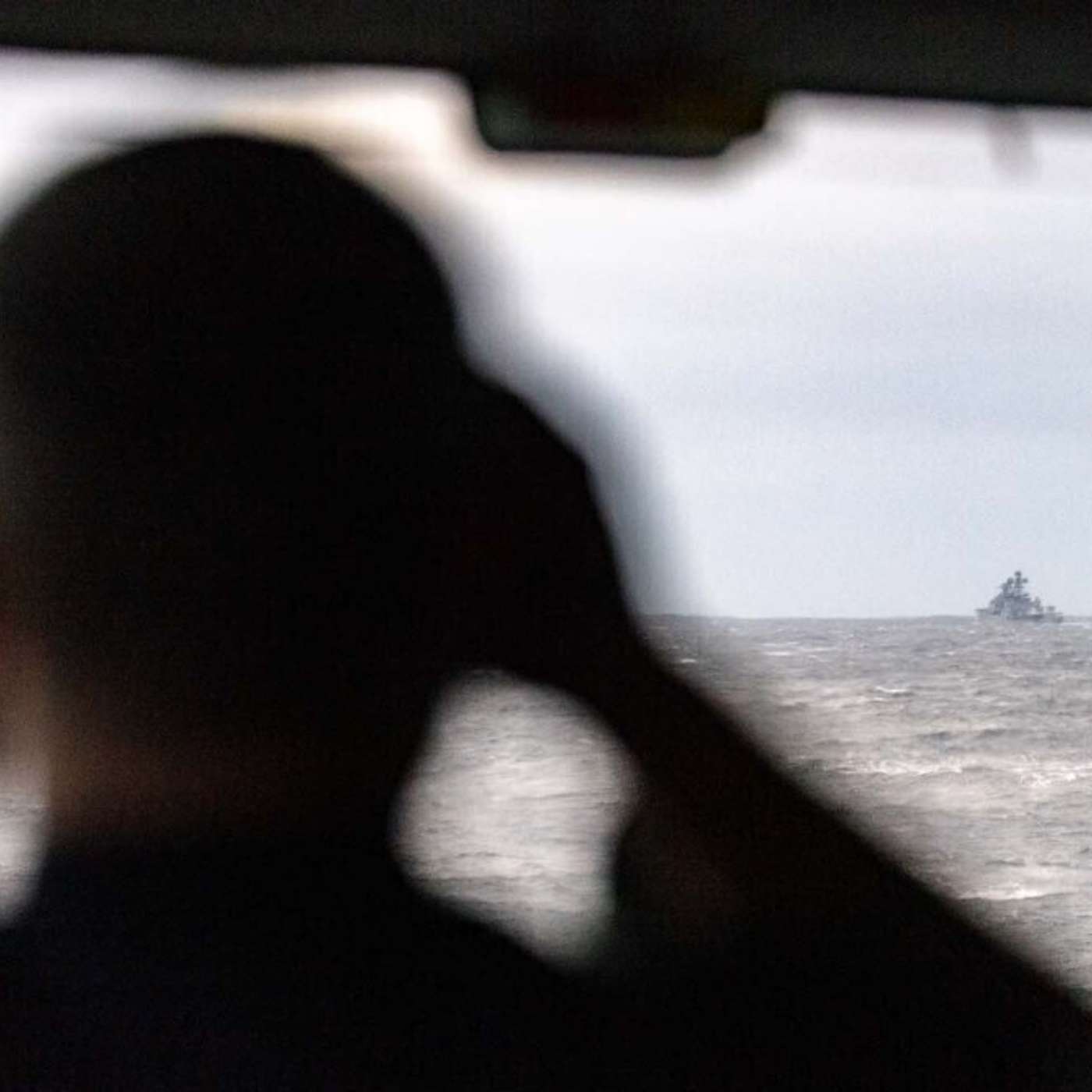 Подлодка Северного флота задела гидролокатор британского фрегата