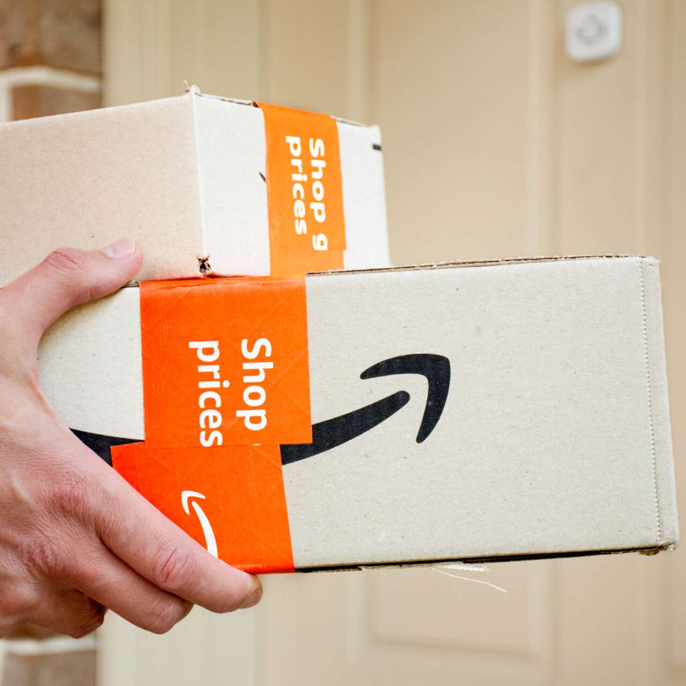 How does Amazon deliver packages so fast? (ENCORE EPISODE) episode artwork
