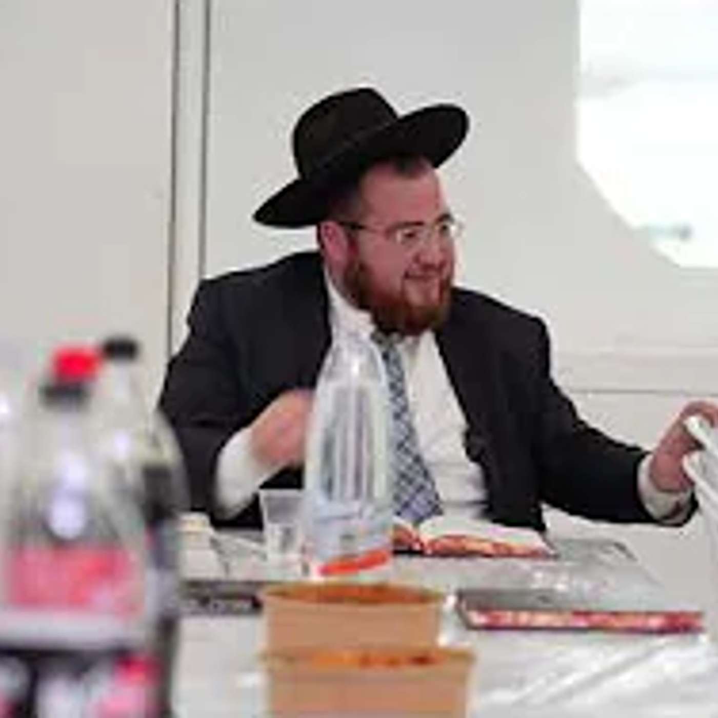 מרטיט: המקובל הפילאי הרב פיש מירושלים 'מוצא פסוק נדיר מהתנ"ך החושף שבליל הסדר  הפתעות בישראל למשיח..