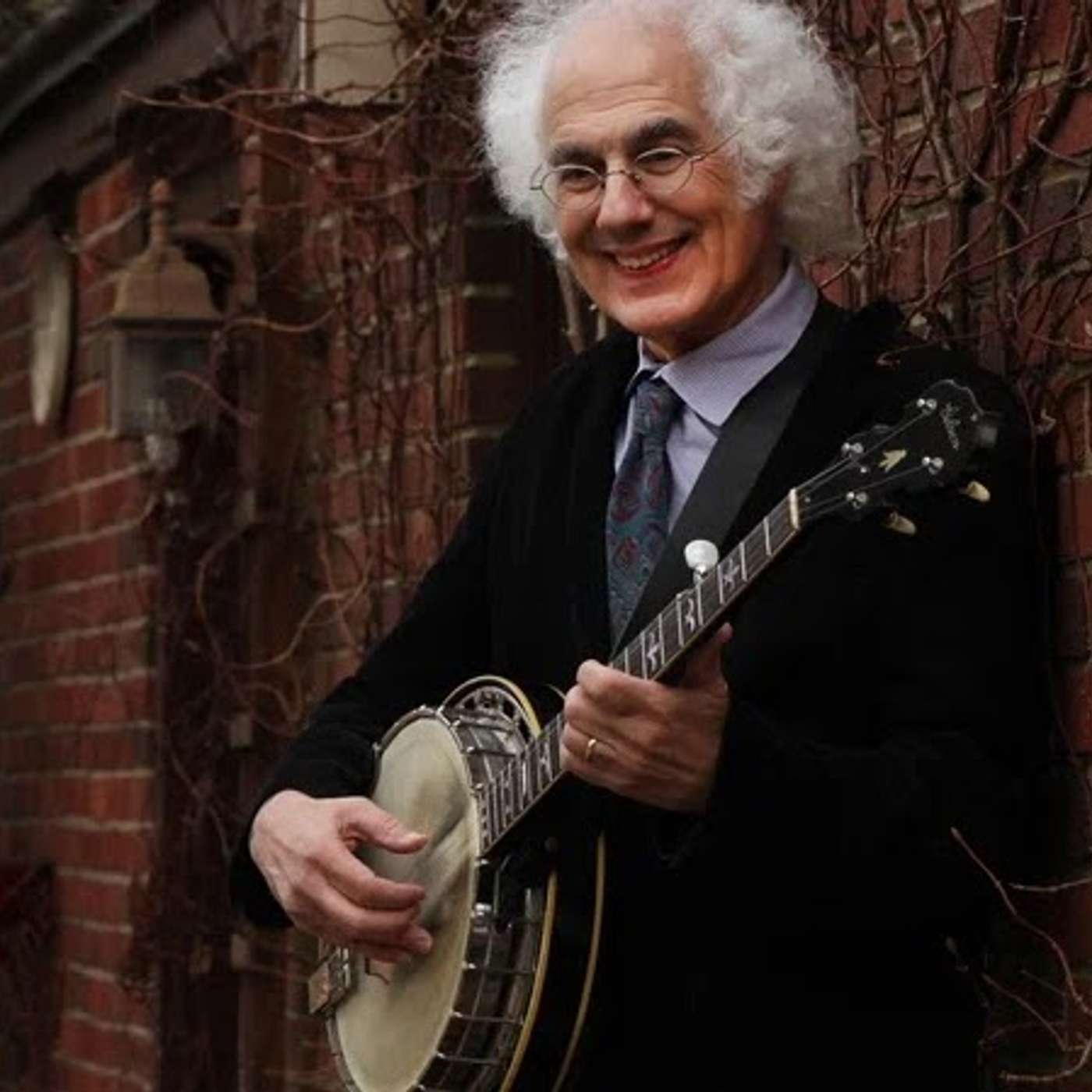 There are a Lot of People in a Tune: Stephen Wade on Banjo History, Folk Tradition, and Our Common Life