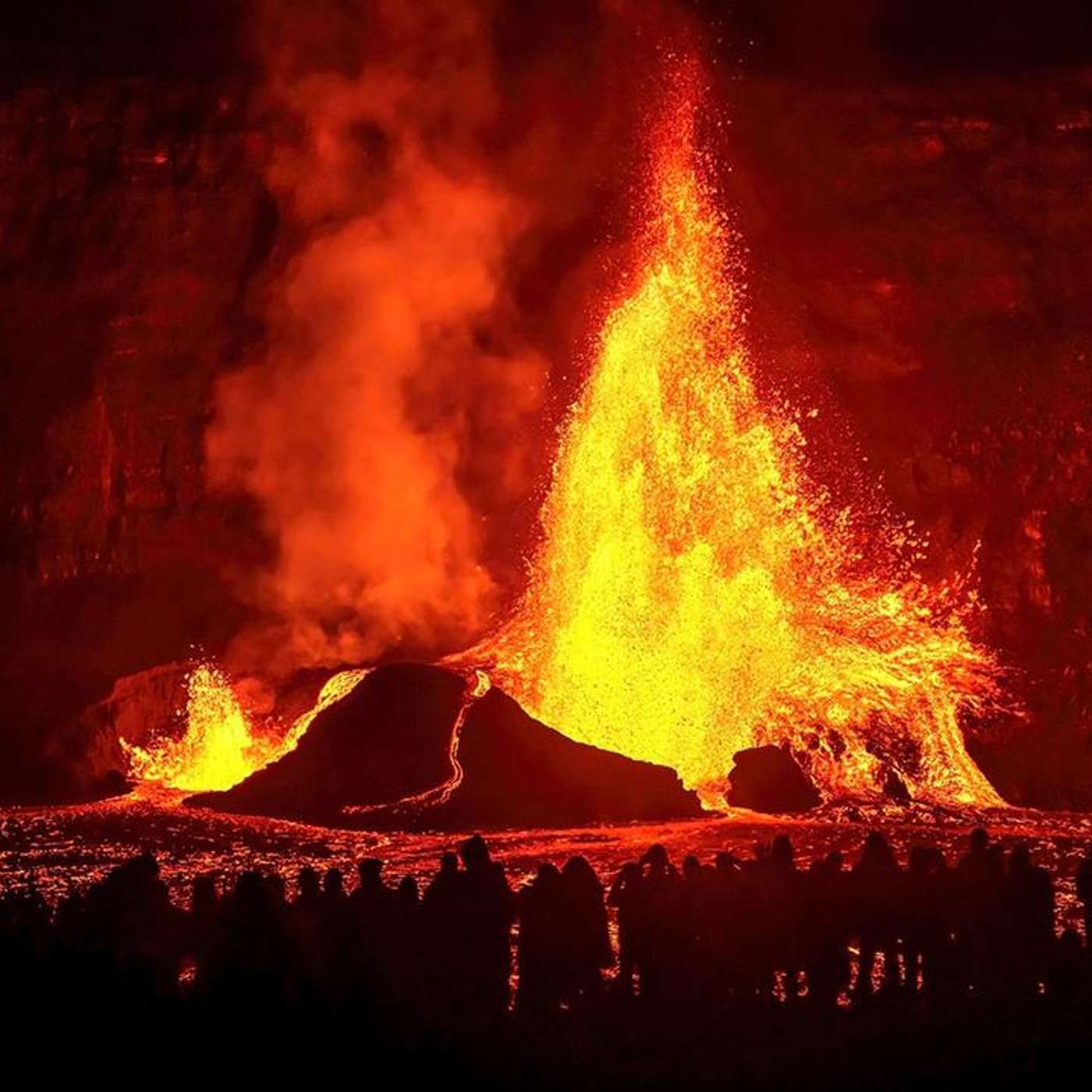 Kilauea Erupts with Lava Fountains, Astronomers Track Asteroid Impact Risk, Turtles' Navigation Faces Threat, Euclid Telescope Finds Einstein Ring, and more...