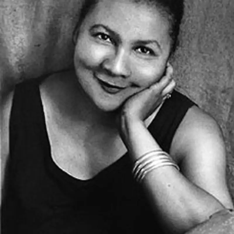 Lizi, Hattie, Mac & Tarush on bell hooks, NHS & Time Travel 