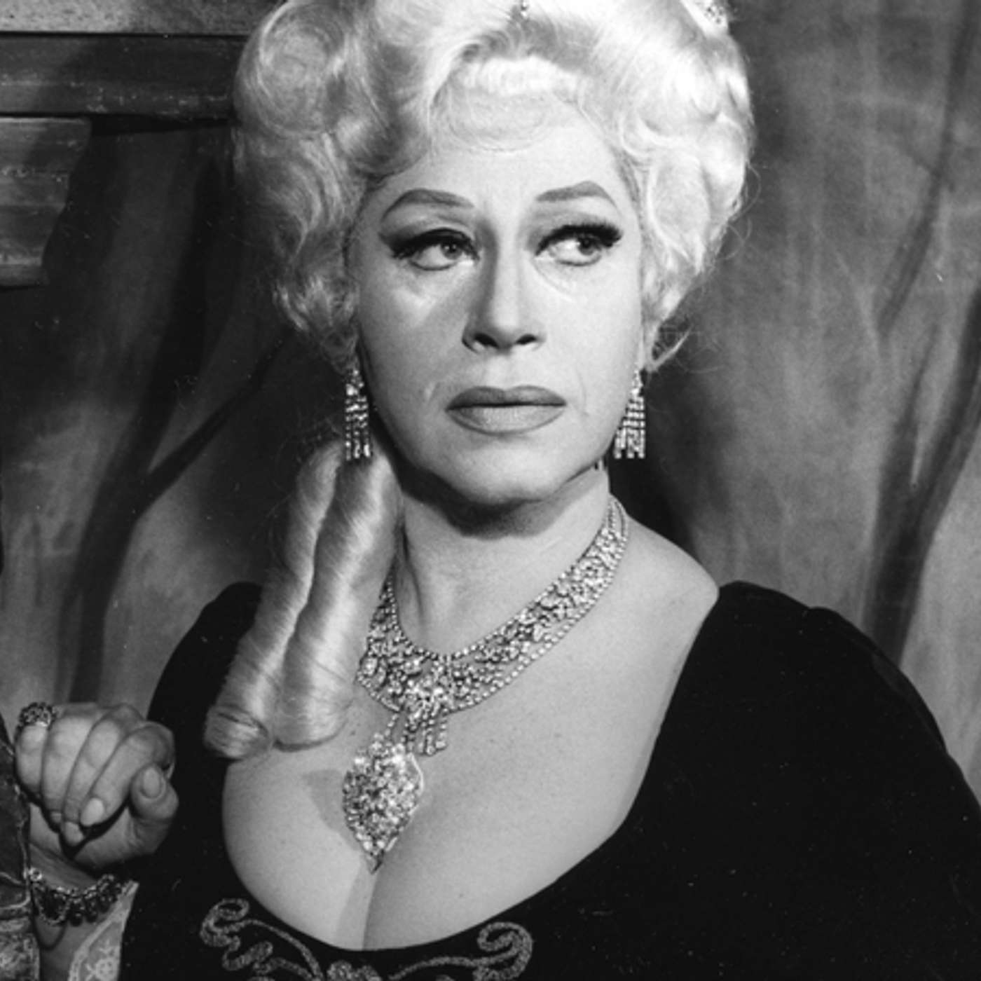 L'Aria che Tira…pillole di lirica -  La Mamma Morta - (Andrea Chenier) - Regina Resnik