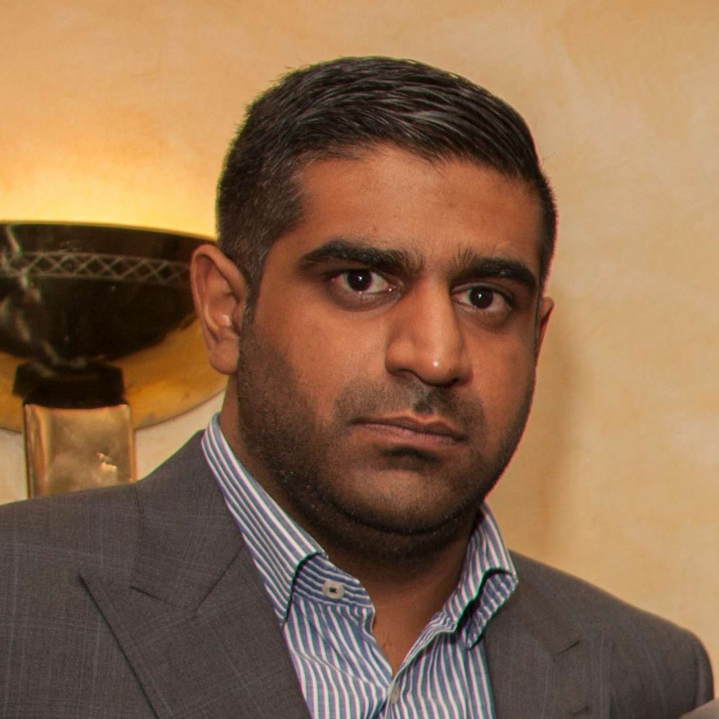 Angel Investor Farouk Jivani on adopting a hands-on approach to investing in early-stage startups episode artwork