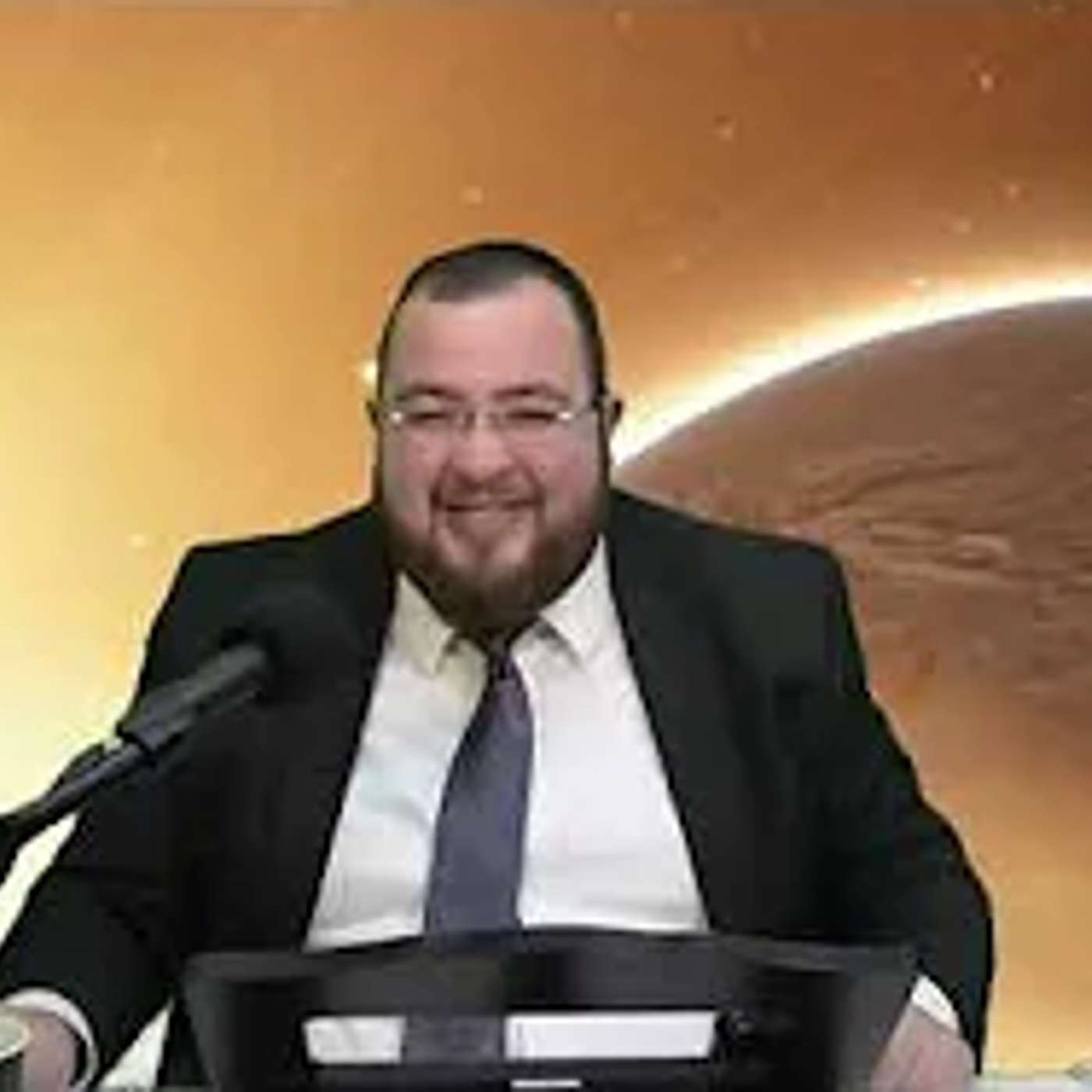 ריקודים בנהריה: האדמו"ר רבינו דוד אבוחצירא חושף למקורבו 'מהשמיים ישמחו בפורים אותנו במפלת איראן'