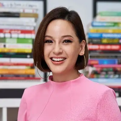 Simone Heng