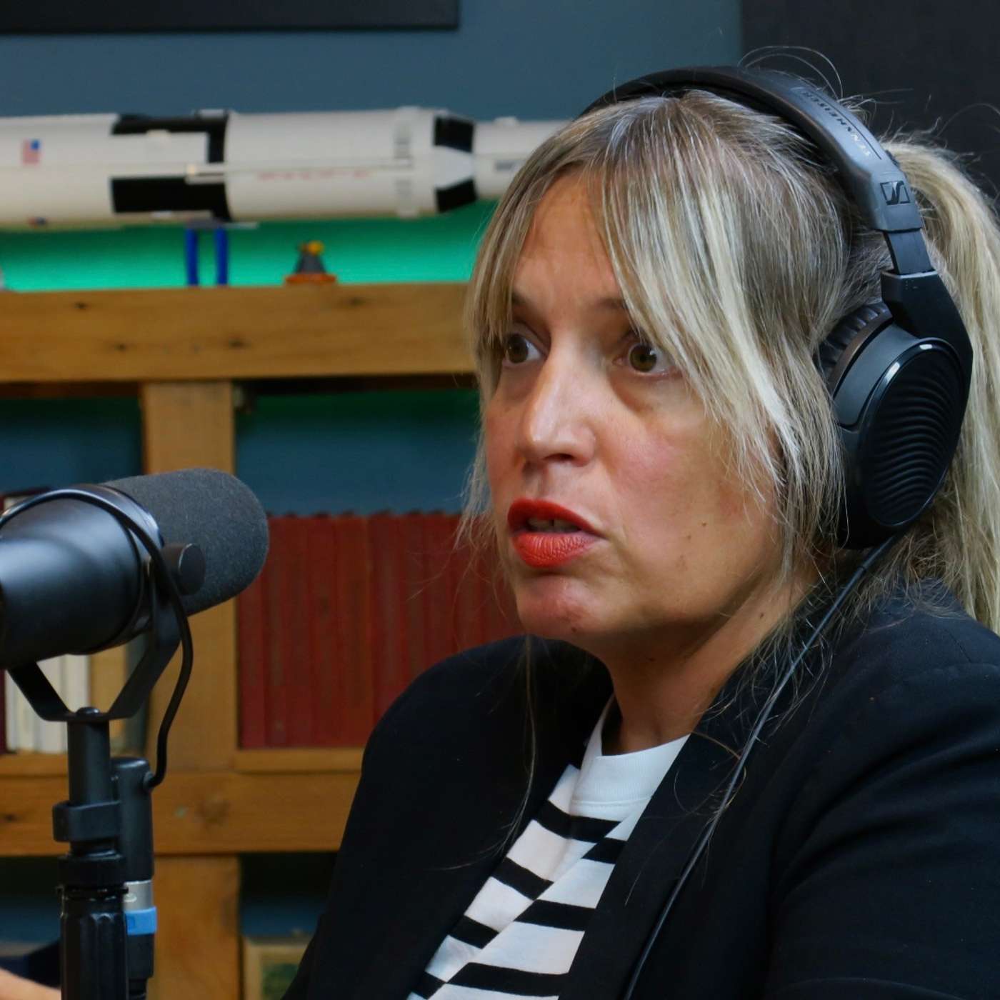 Zašto ljudi veruju u teorije zavere? | Prof. dr Iris Žeželj i Marija Petrović | Agelast 252