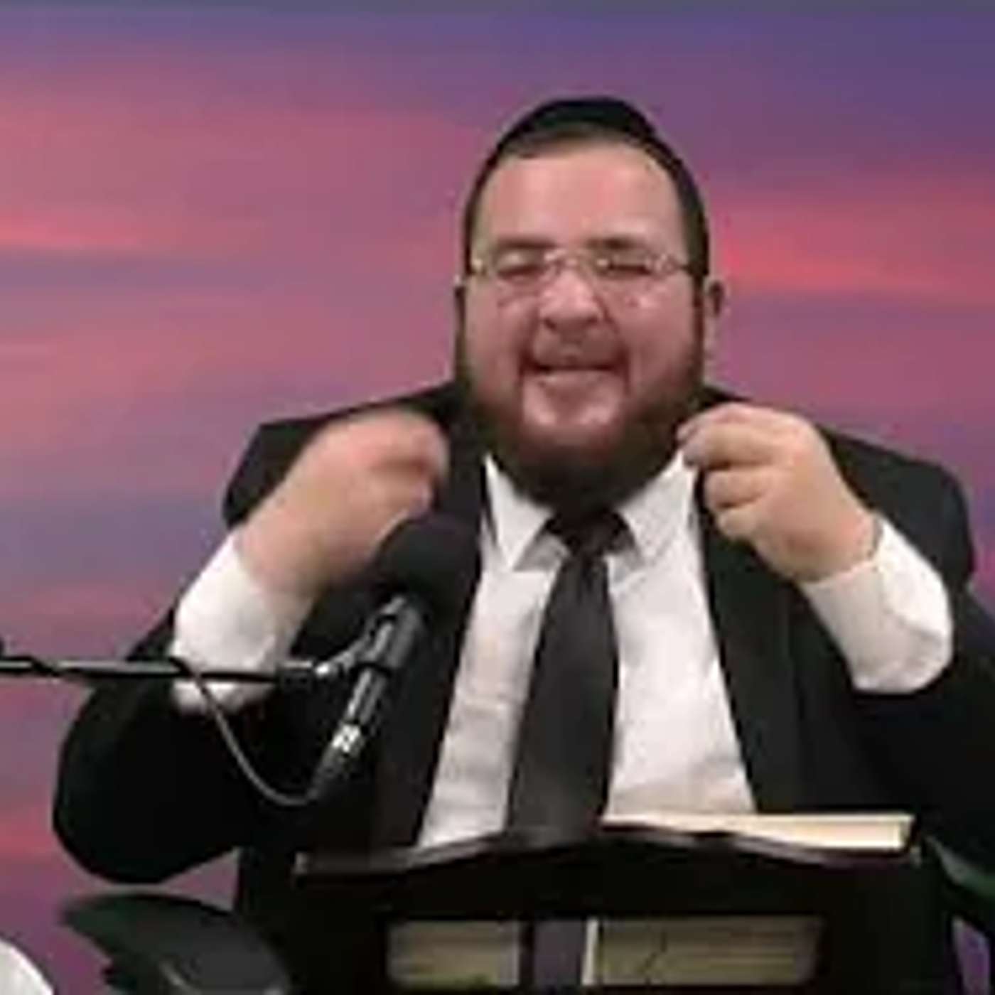 זעזוע בישראל: הבבא ברוך אבוחצירא זכה לגילוי אביו הבבא סאלי היום וחשף 'אבא שלי גילה למה טראמפ השתנה'.