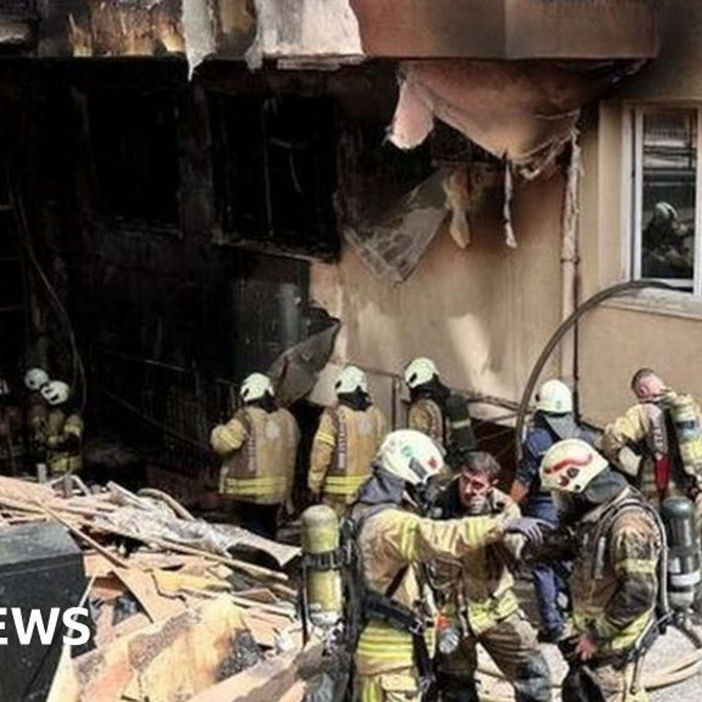 Netanyahu admits deadly IDF strike, Israeli Airstrike Kills Commanders, Istanbul Nightclub Blaze Kills 29, Ukrainian Drones Strike Russia, and more...