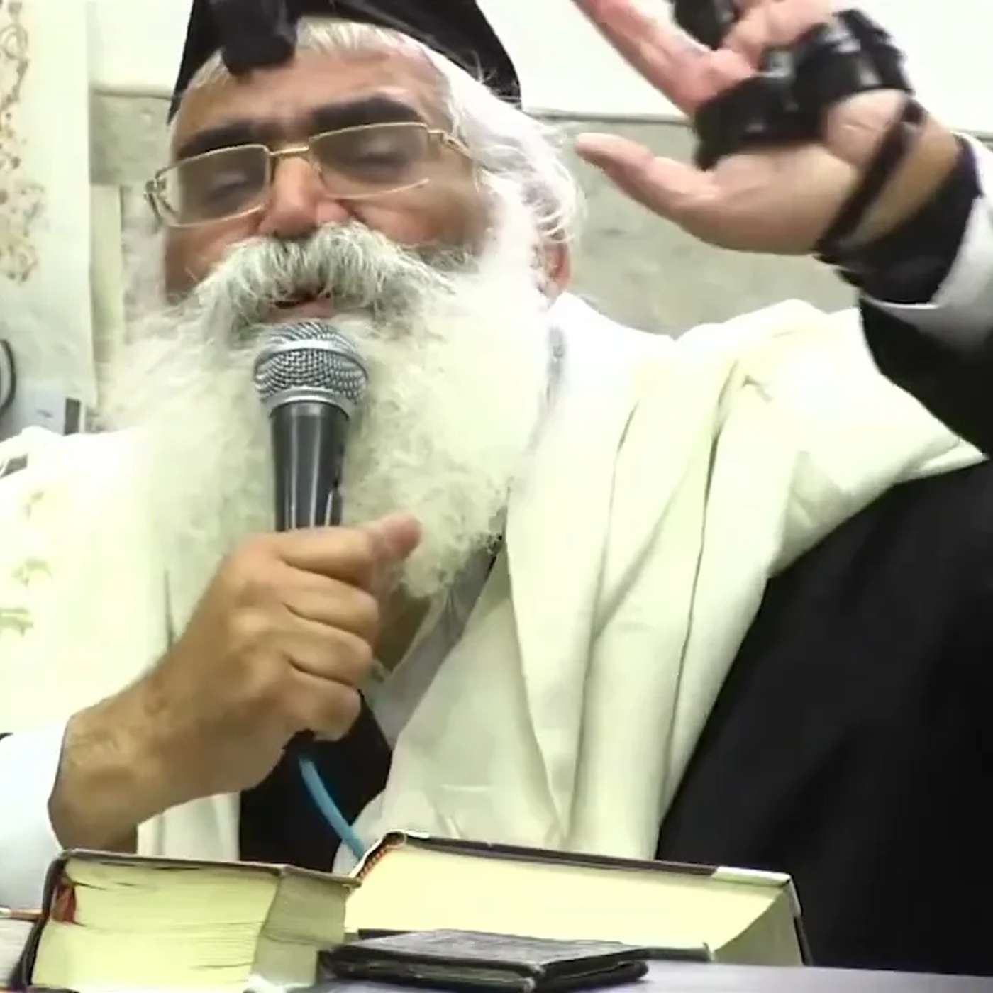 הרב יורם אברג'ל - המסר היומי -תפילה לעני - כ"ד אייר תשפ''ו