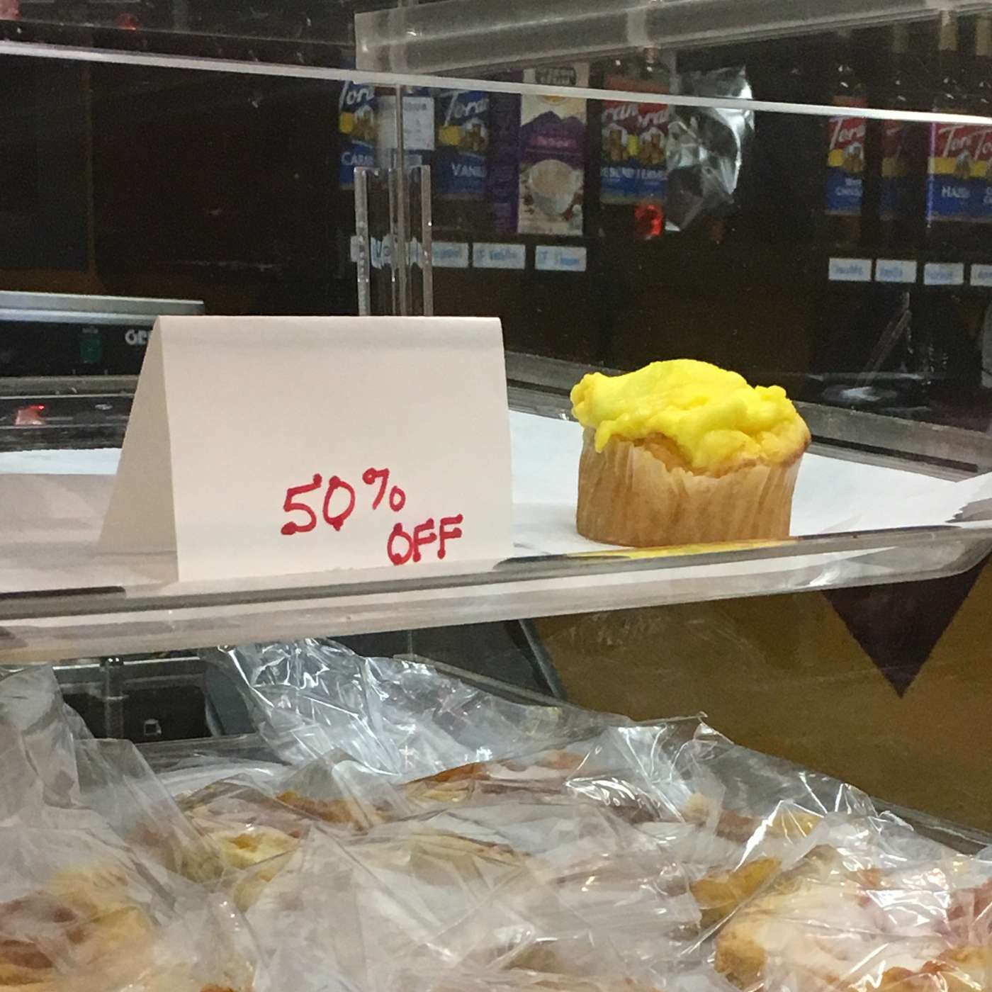 Half Price Crushed Cupcake episode artwork