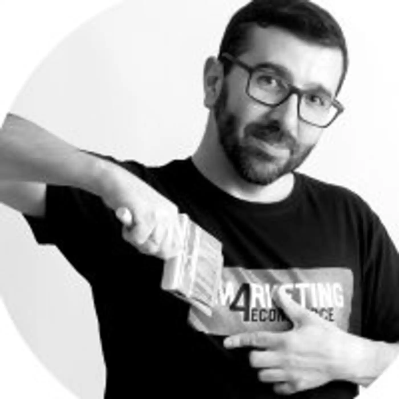 Cover art for episode: Cómo la PYME española se enfrenta al e-commerce, con Rubén Bastón y Antonio Fagundo - CRO.CAFE podcast