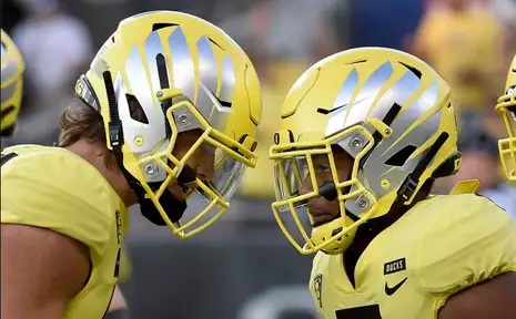 No Huddle on the Oregon Ducks with Justin Myers