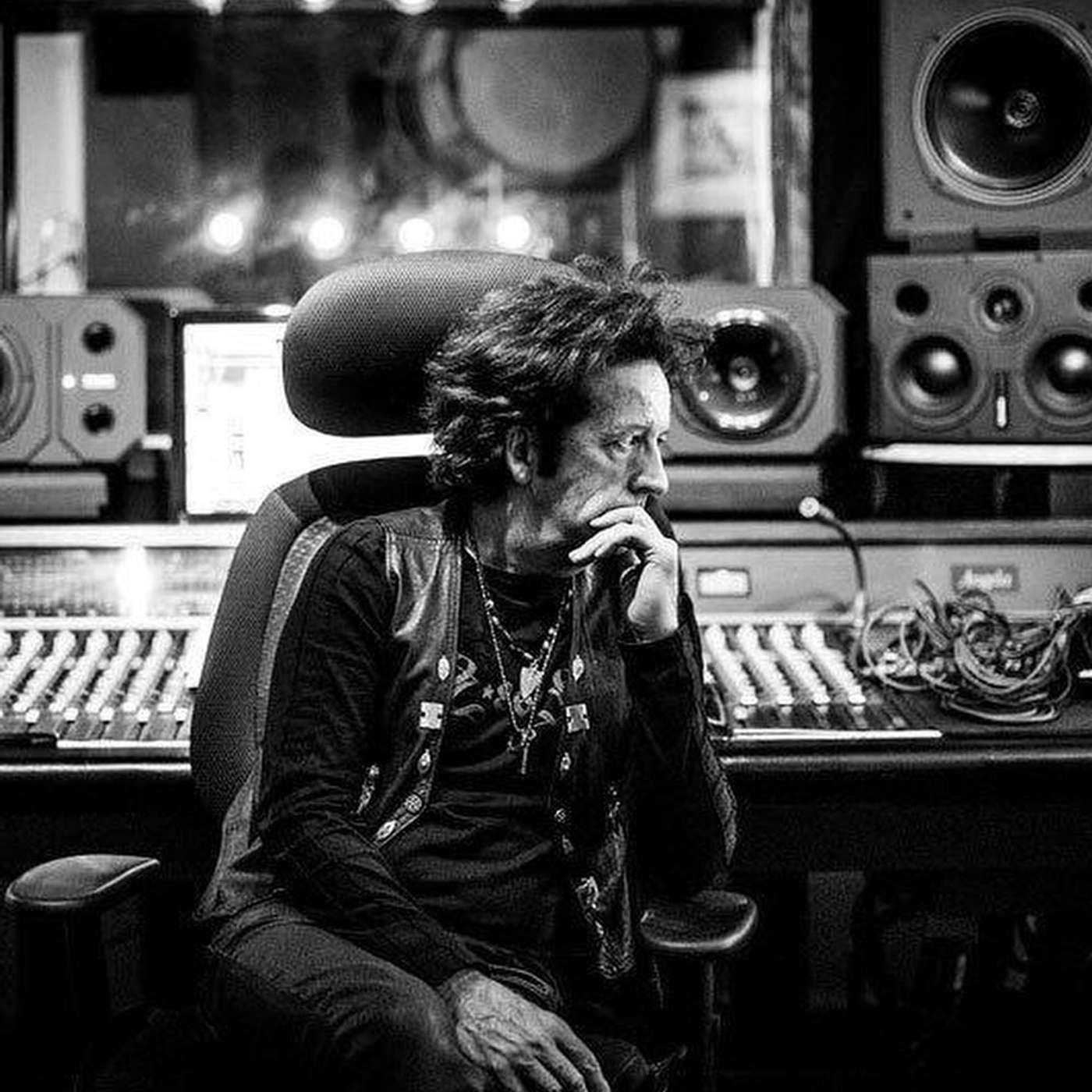 Rock Therapy with Rob Silber: Artist Interviews Podcast