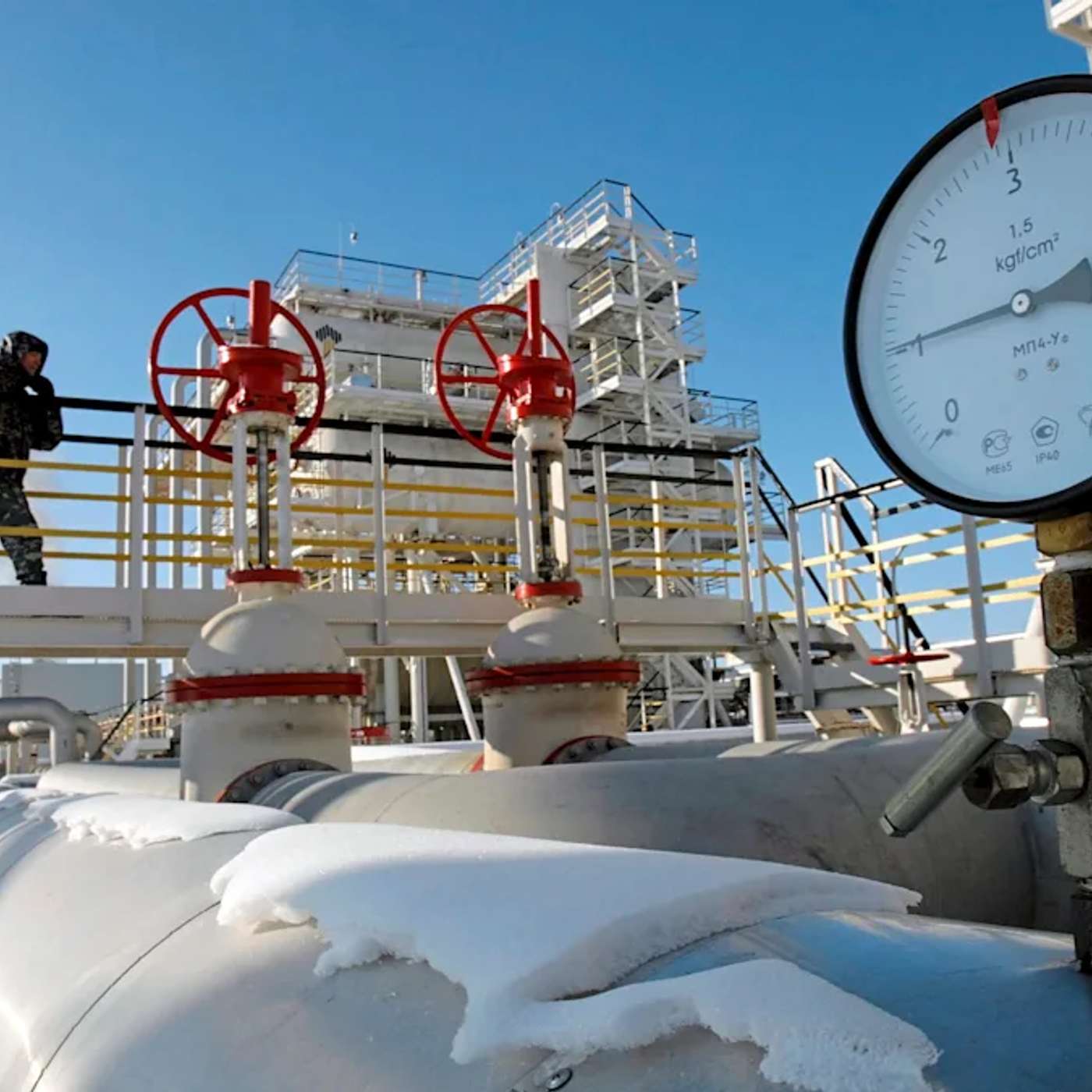 UN Declares Slave Trade Worst Crime, Ukraine Targets Oil Infrastructure, UK Puts British Suppliers First, Australia Expands Critical Minerals Push, and more...