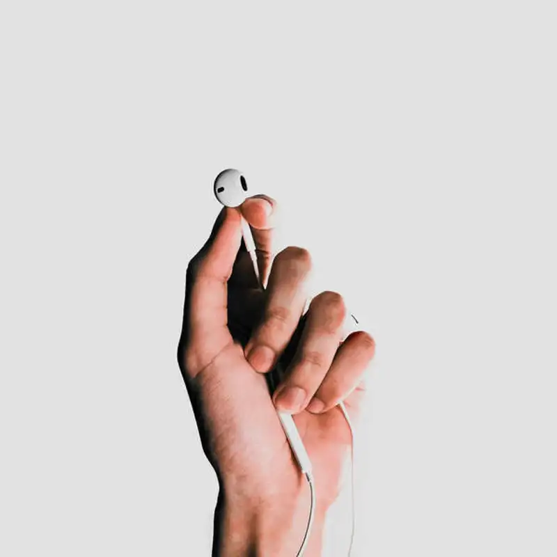 Bons hábitos: recomendações de podcasts em inglês!