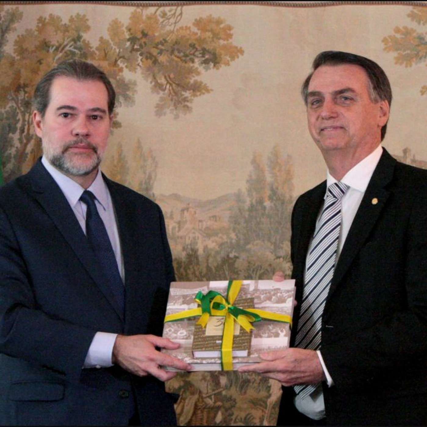 Sem Precedentes Ep 4: Aproximação entre Bolsonaro e Toffoli marca relação STF/Governo em 2019 Sem Precedentes Ep 4: Aproximação entre Bolsonaro e Toffoli marca relação STF/Governo em 2019