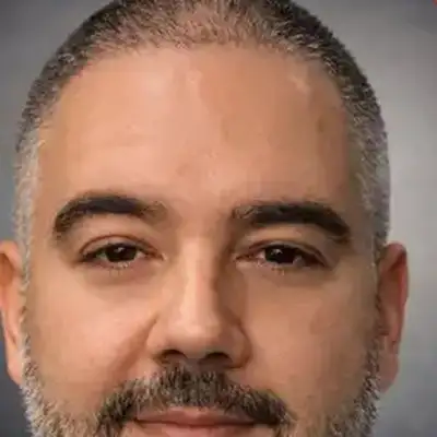 Dr. Daniel Custódio