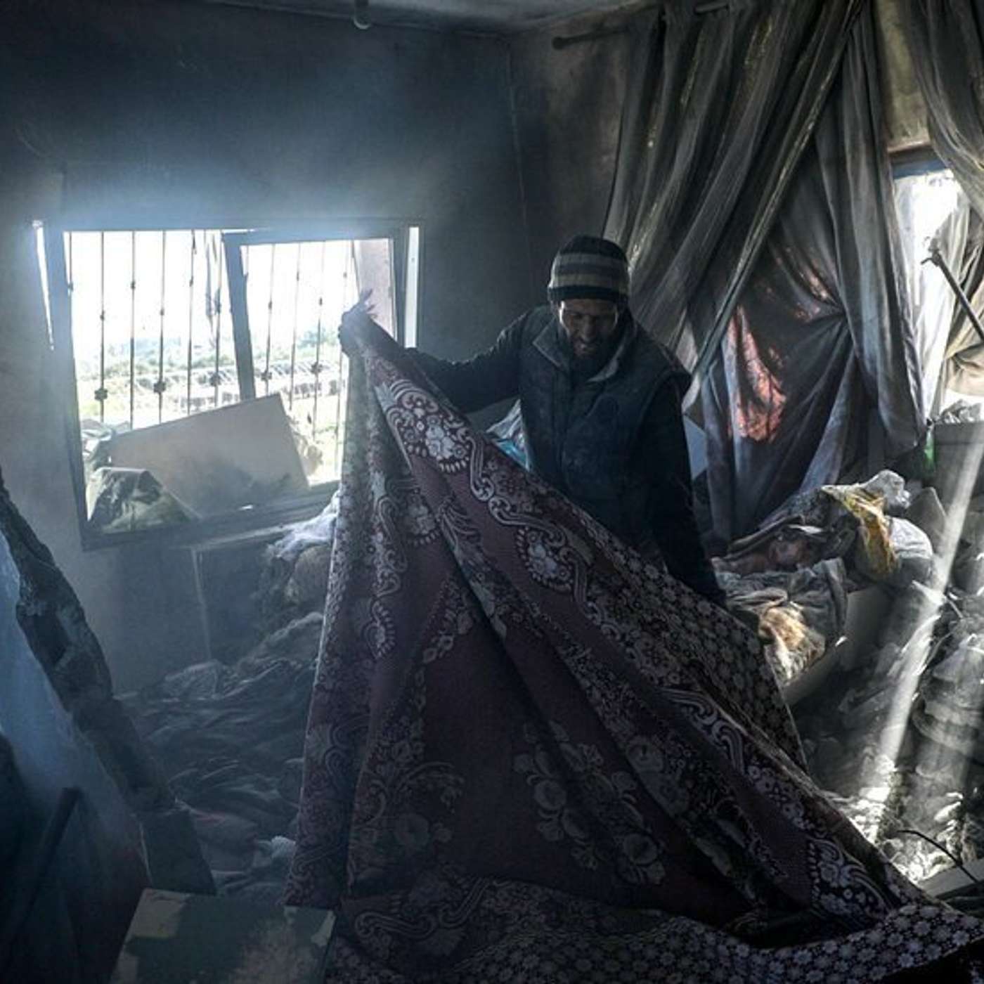 UN Chief Urges Gaza Ceasefire, Climate Crisis Threatens Europe, French Healthcare Groups Protest, Pope's Remark Sparks Ukraine Fury, and more...