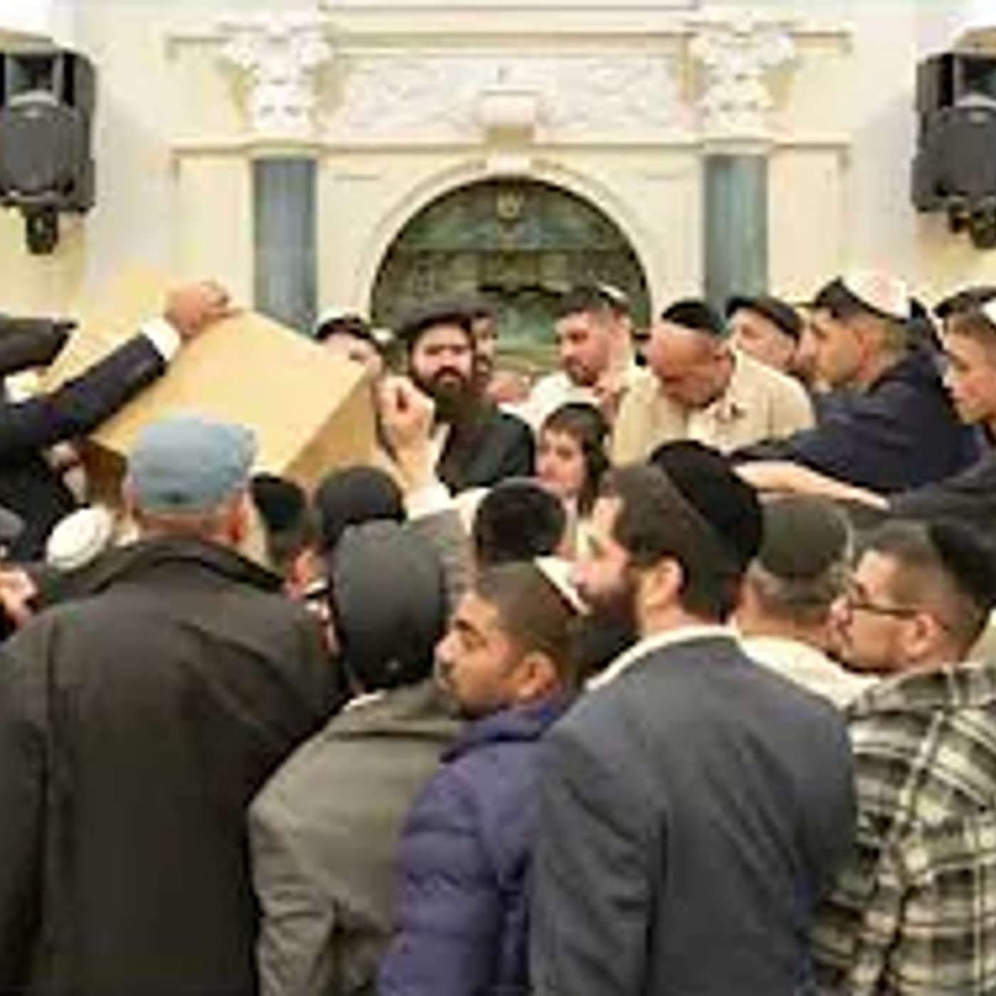 חלוקת חלות ויין - בנש"ק הרה"צ כבוד הרב - יואל משה פינטו שליט"א - יום חמישי - ז' כסלו - תשפ"ו - אשדוד