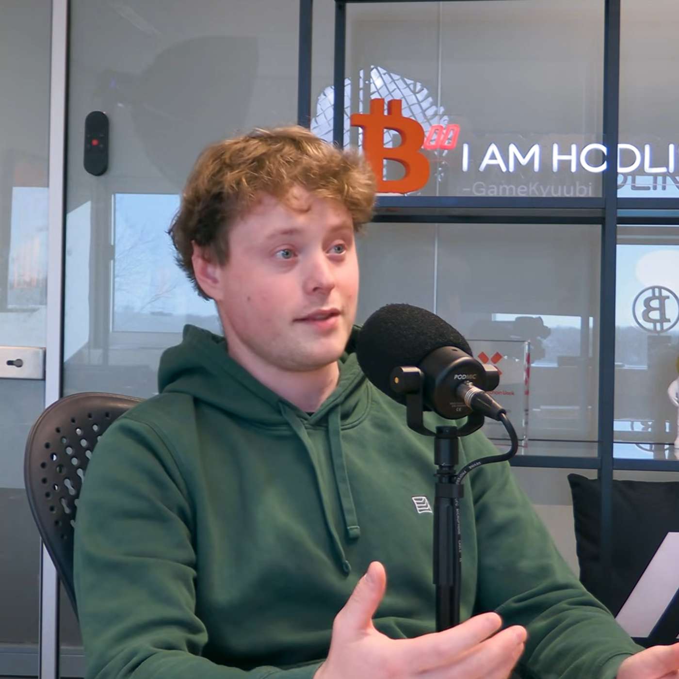 Jos (29) ontdekte bitcoin op Dumpert en bouwde er een miljoenenbedrijf mee Jos (29) ontdekte bitcoin op Dumpert en bouwde er een miljoenenbedrijf mee