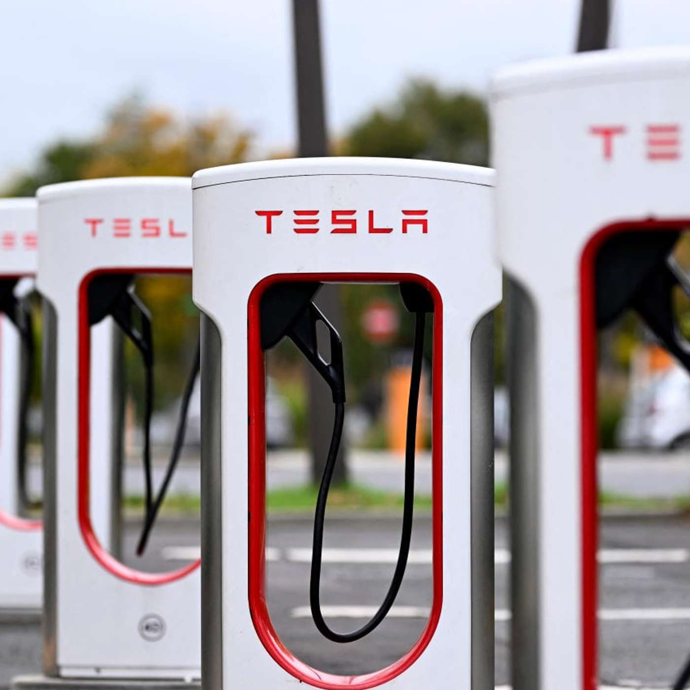 Apple Acquires Israeli AI Startup, Tesla Bets on AI and Robotics, Google Genie crafts 3D Worlds, Microsoft Revenue Surges AI Ambitions, and more... Apple Acquires Israeli AI Startup, Tesla Bets on AI and Robotics, Google Genie crafts 3D Worlds, Microsoft Revenue Surges AI Ambitions, and more...