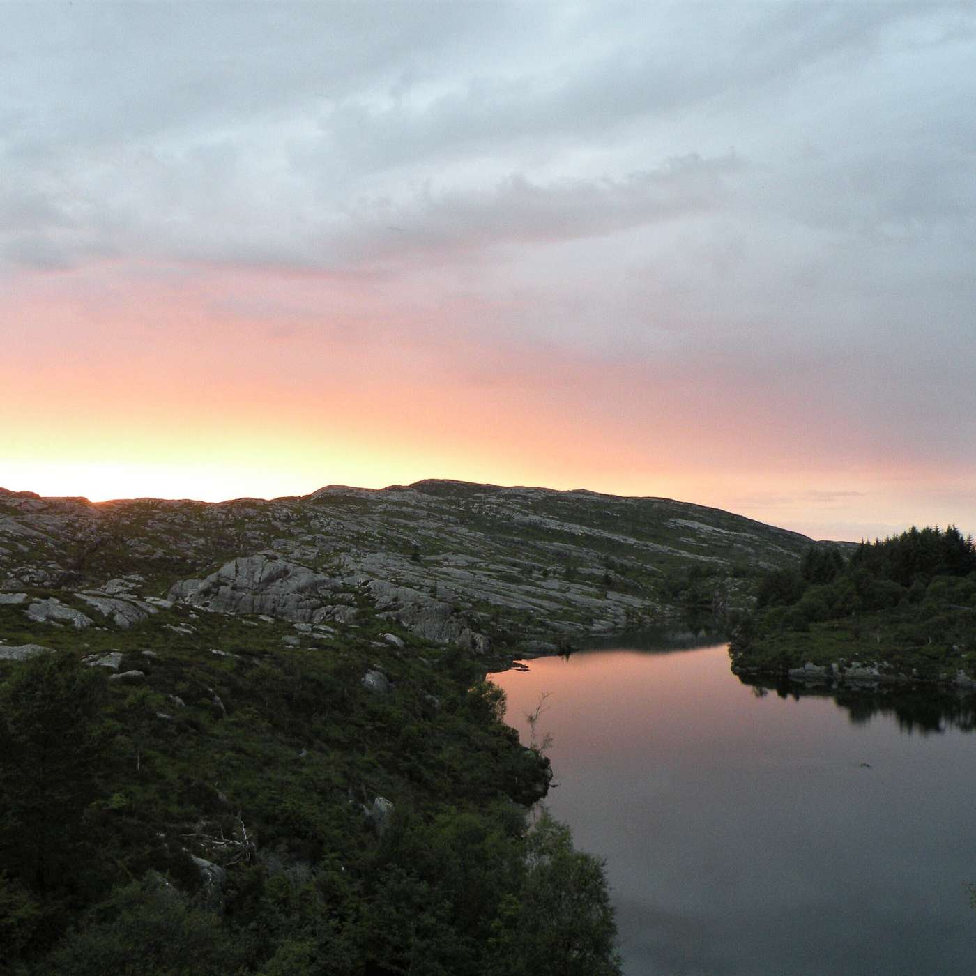 Karmels hage på St Rita Radio