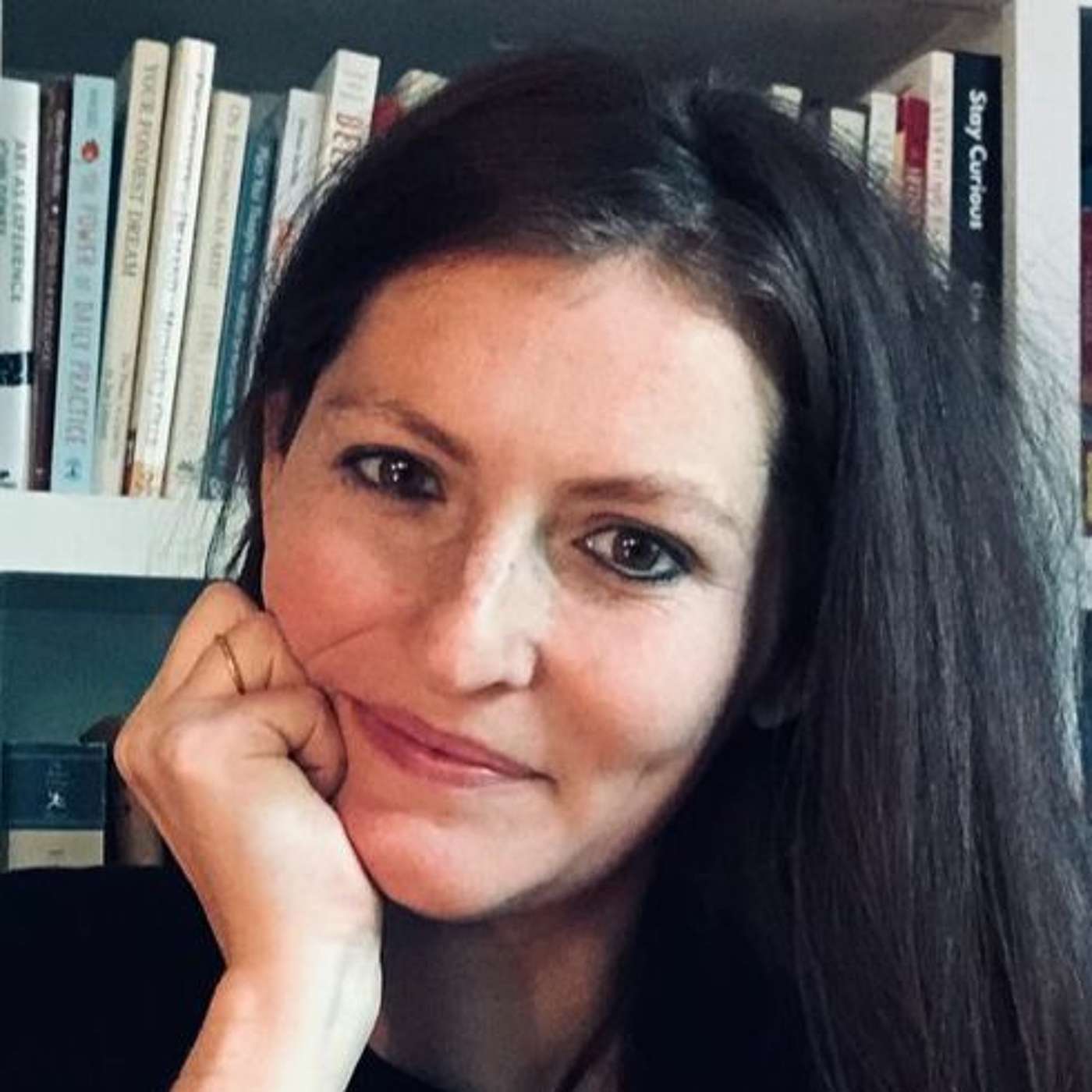 Listen At The Story Parlor With Poet And Entrepreneur Erin Clare episode artwork