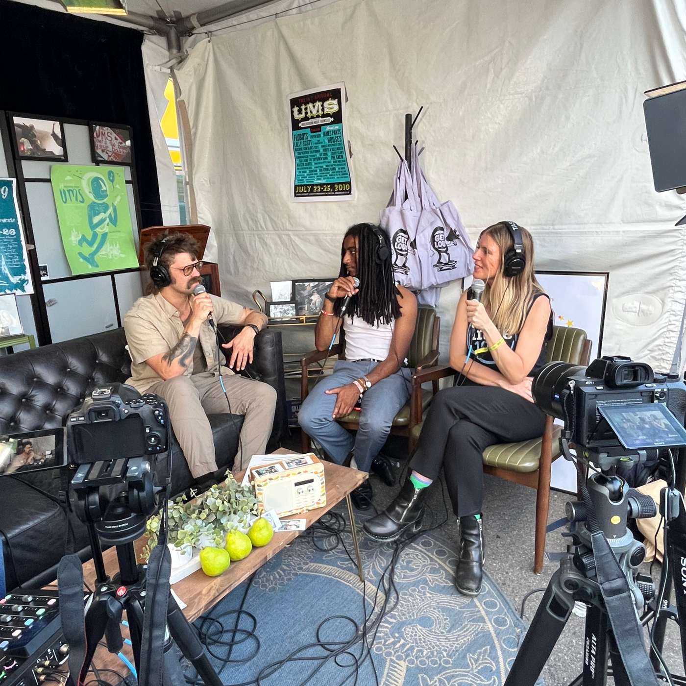 Get Loud Radio Lounge