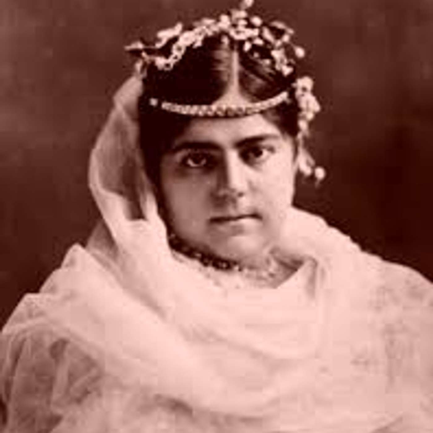 L'Aria che Tira…pillole di lirica -  Casta diva - (Norma) - Leonilde Gabbi