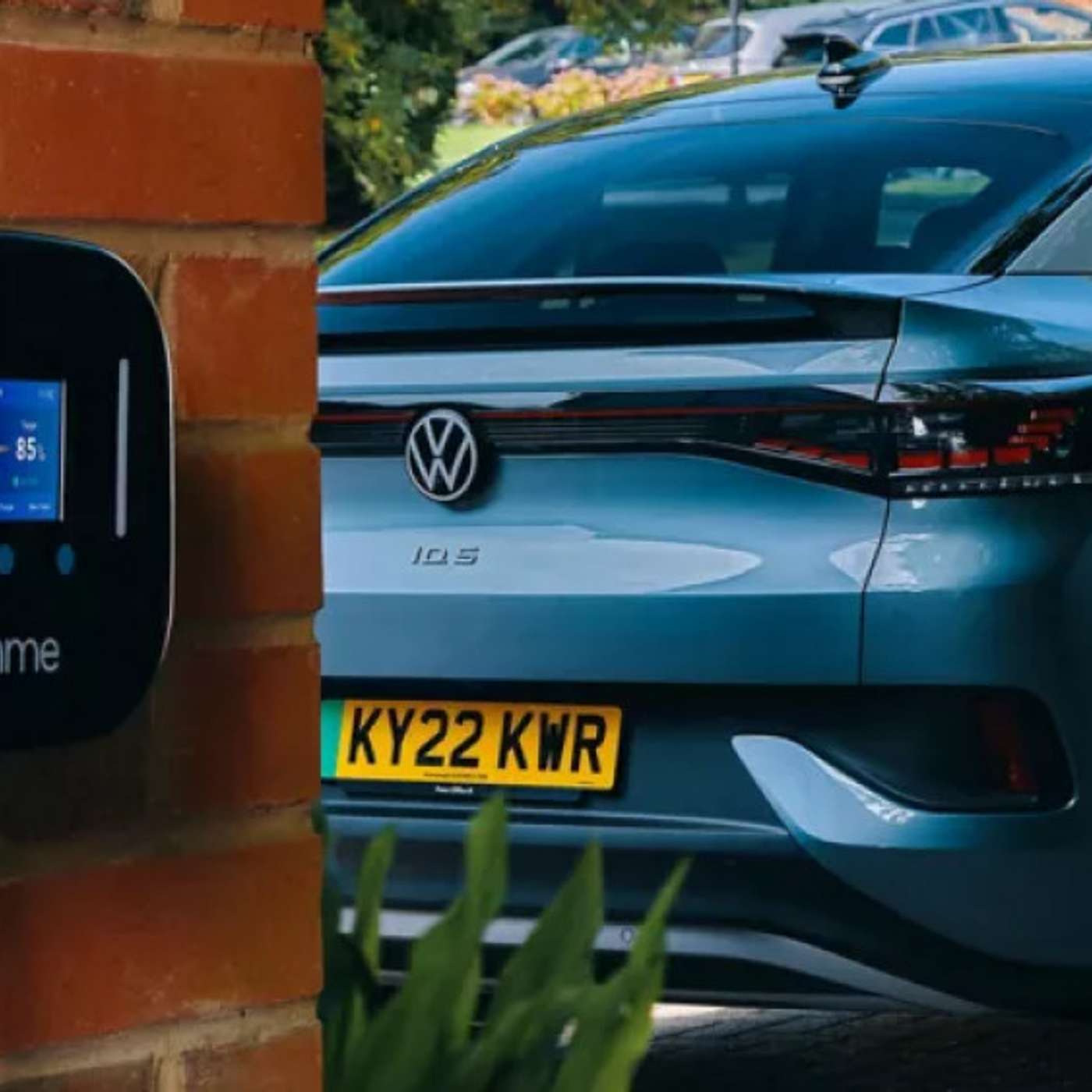 UK Electric Car Grant Confusion, Drag Queen Storytelling Sparks Debate, Chancellor Reeves Confronts Budget Crisis, Chiltern Railways Revives First-Class Travel, and more... episode artwork
