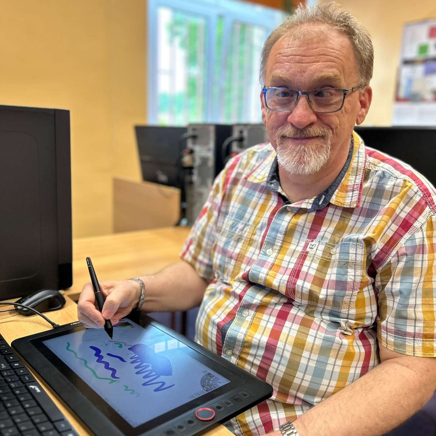 Milan Šatra – Tvoříme na tabletu, tiskneme do dlaně. Digitální výtvarka nás baví. episode artwork