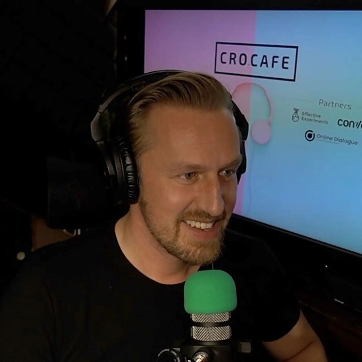 Cover art for episode: CRO.CAFE: Nabeschouwing 2019 & voorbeschouwing 2020