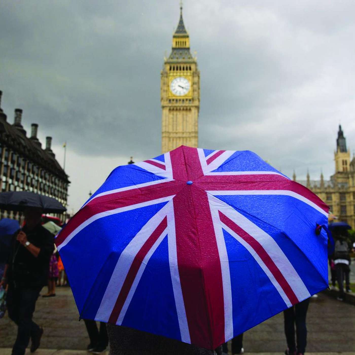 UK FCA Announces Compensation Plan, Blood Test Detects Chronic Fatigue, Snow Patrol to Headline Festival, New Drug Combo Delays Prostate Cancer, and more... episode artwork