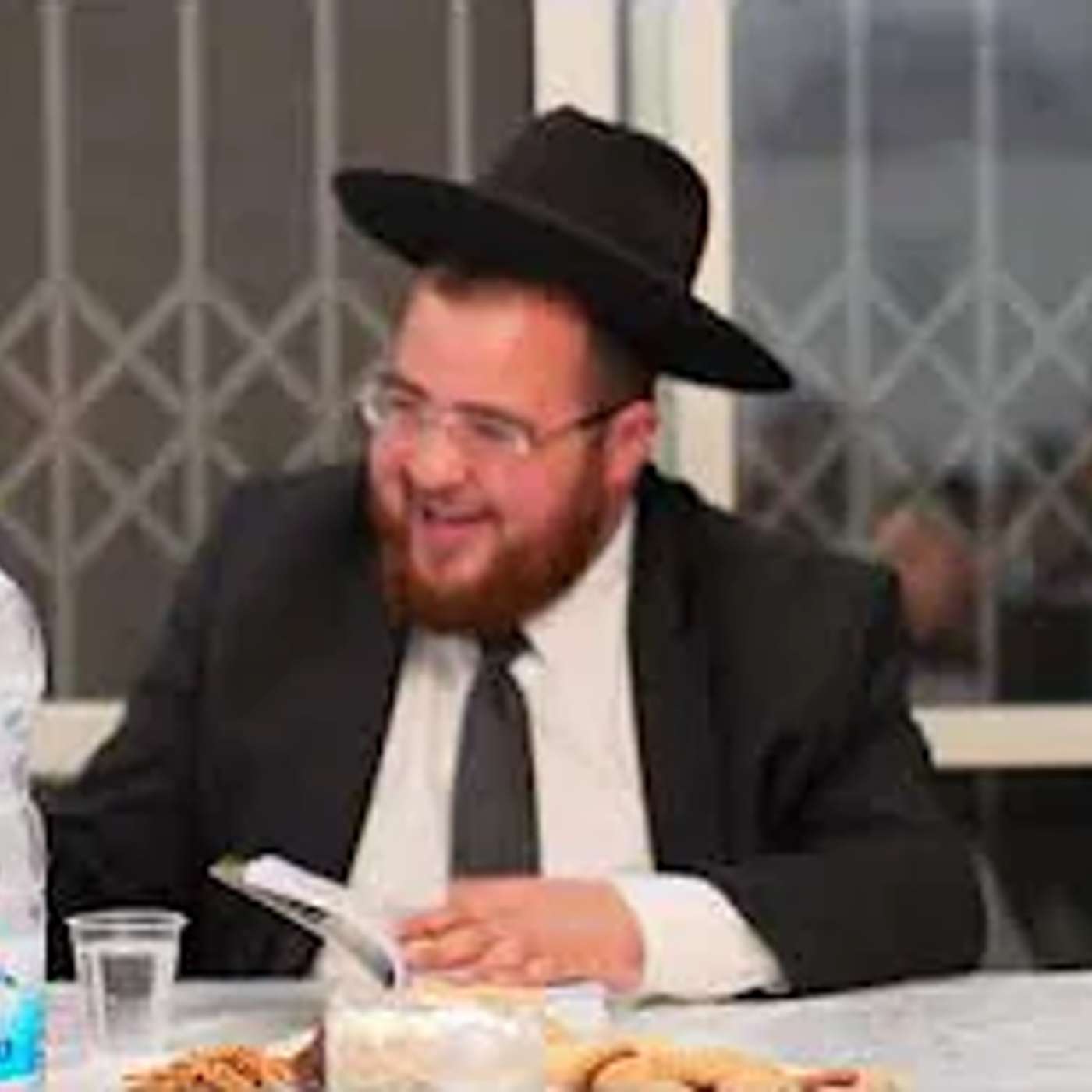 ריקודים בטבריה: הצדיק רבינו דב קוק 'אני רואה אורות עליונים של המשיח וגאולה יורדים עכשיו מהשמיים..'