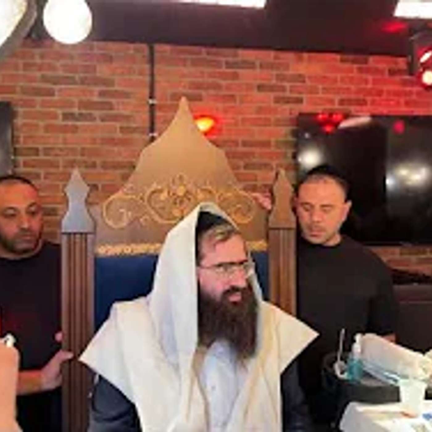 מעמד ברית מילה בעקרון - יושב סנדק בנש"ק הרה"צ כבוד הרב רבי יואל משה פינטו שליט"א - י' כסליו - תשפ"ו