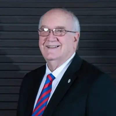 Notario Dennis Martinez