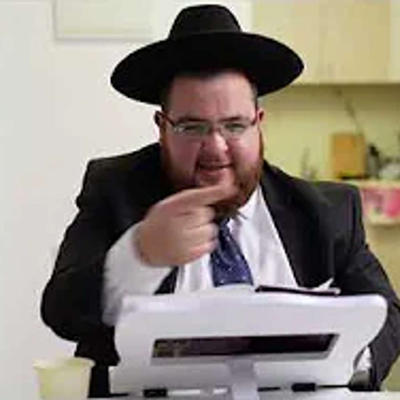 אימה: הבבא סאלי נגלה לצדיק הדור ששמו.... ואמר 'אני הופך את השמים לכבוד מלך המשיח שבקרוב ב... יתגלה'.