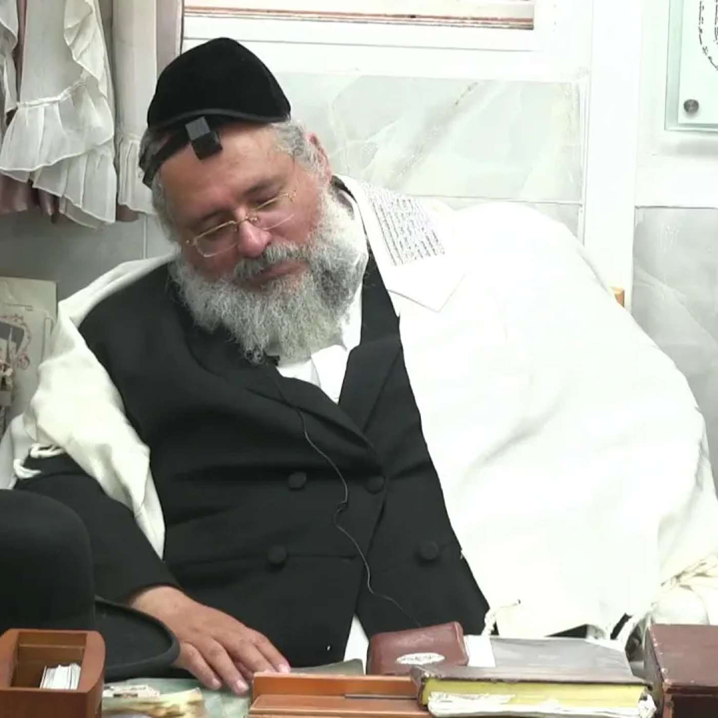 החיד''א-שיעור תניא יומי ובגובה העיניים-כ''ו אייר תשפ''ו