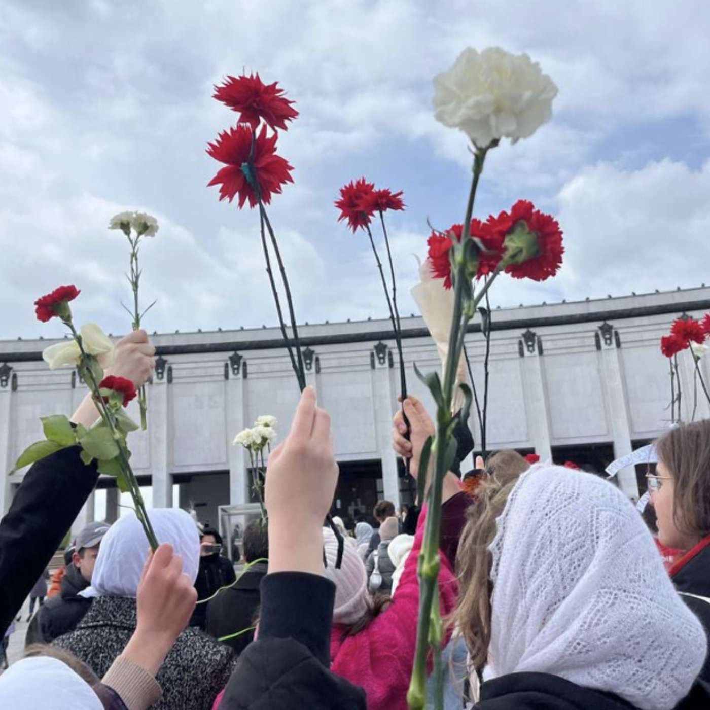 «Безумие и страх нарастают». Сильное заявление жен мобилизованных солдат