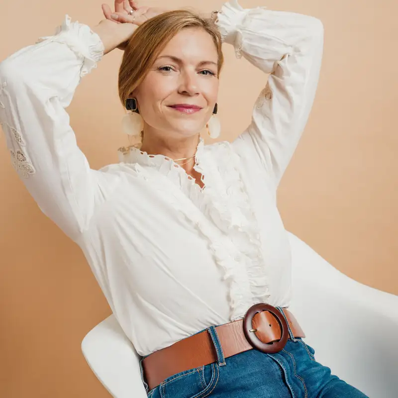 Make-up With a Conscience | Understanding Why Clean Ingredients Matter to Our Health & the Health of Our Teenage Daughters With Elate Beauty Founder, Melodie Reynolds 