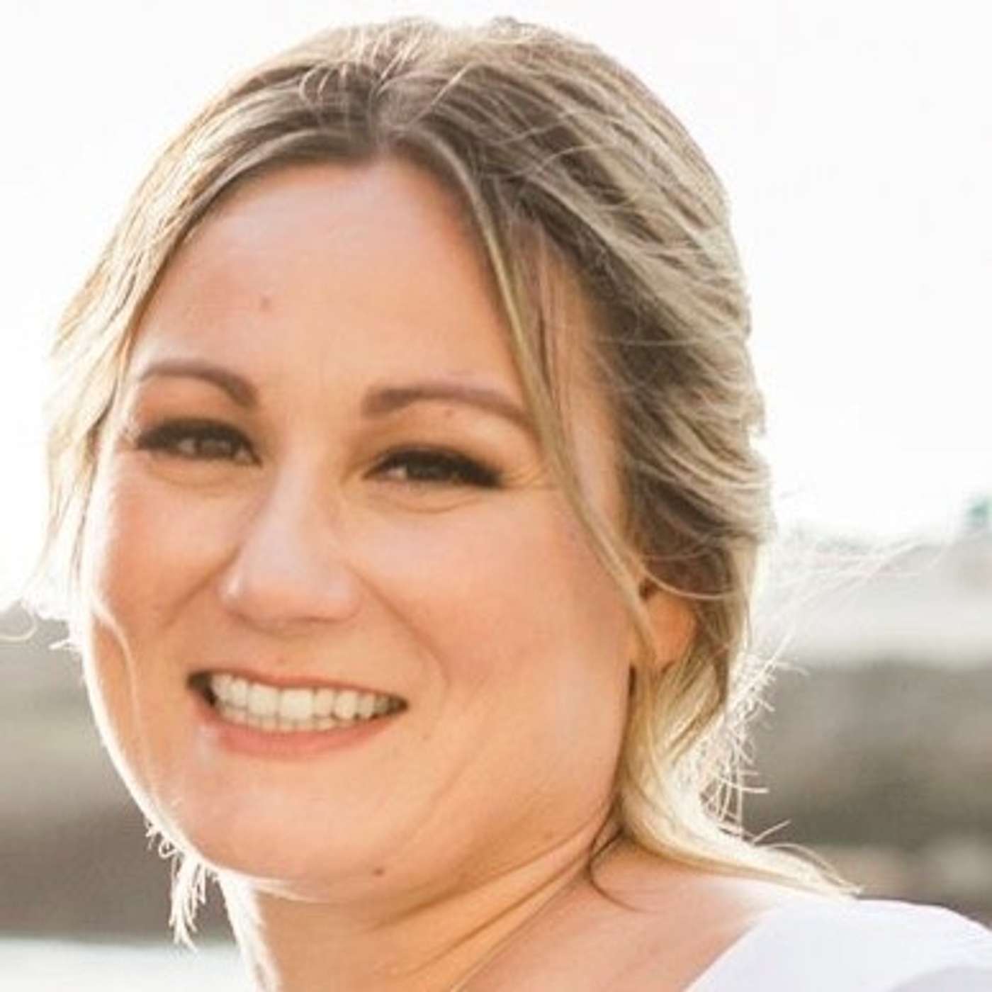 How is additive manufacturing (3D printing) changing manufacturing? - Stephanie Bonfiglio