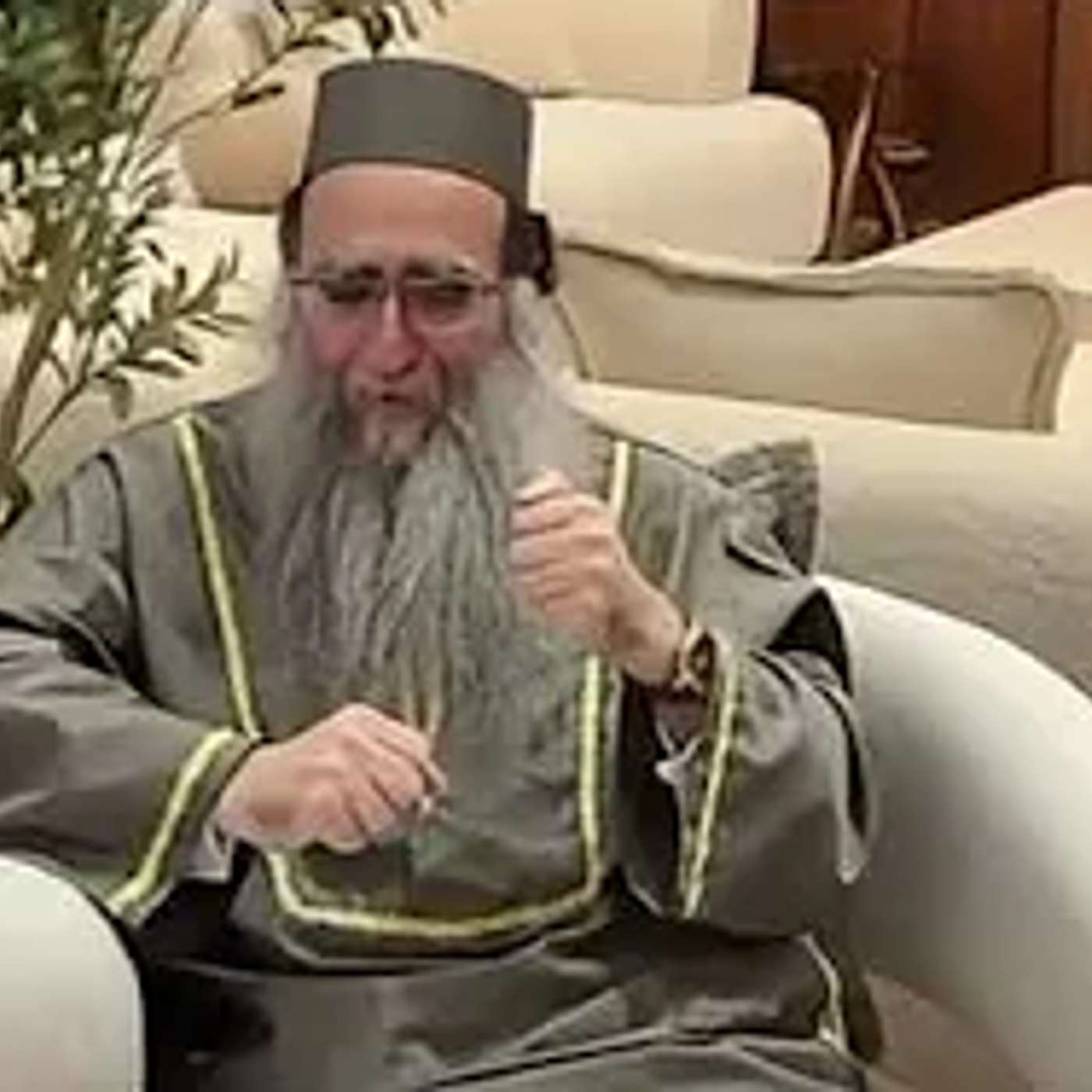 האדמו״ר רבי יאשיהו פינטו • זו צדקה אמיתית שפועלת ישועות לנותן ולמקבל