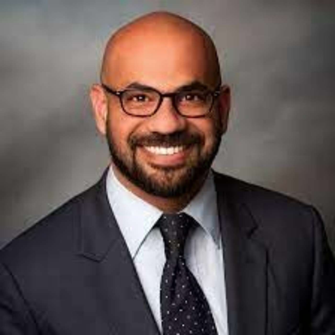 E140 Mark Soliman on SurgeON, Developing a New Social Media App, and Entrepreneurship for Surgeons