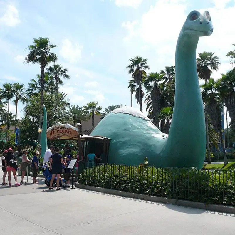 Episode 129: Discovering Hollywood Studios Animation Court & Echo Lake