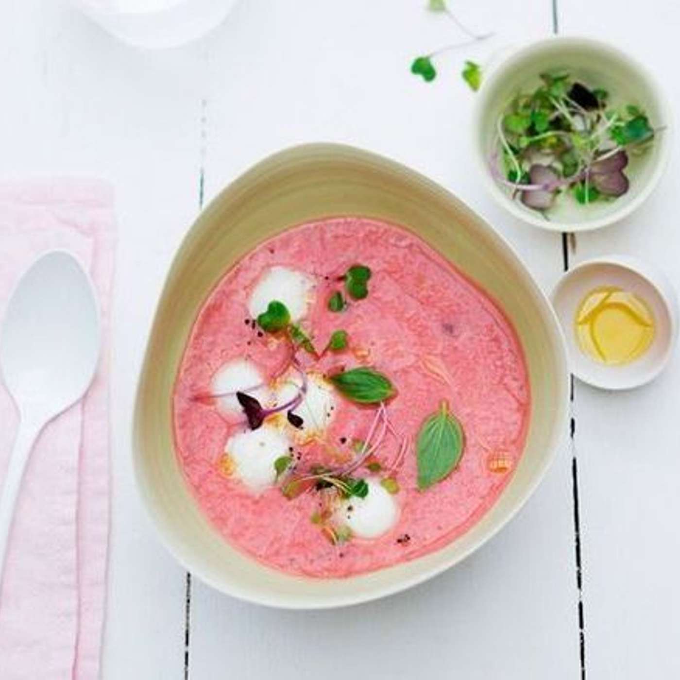 Gaspacho de rhubarbe et billes de mozarella episode artwork
