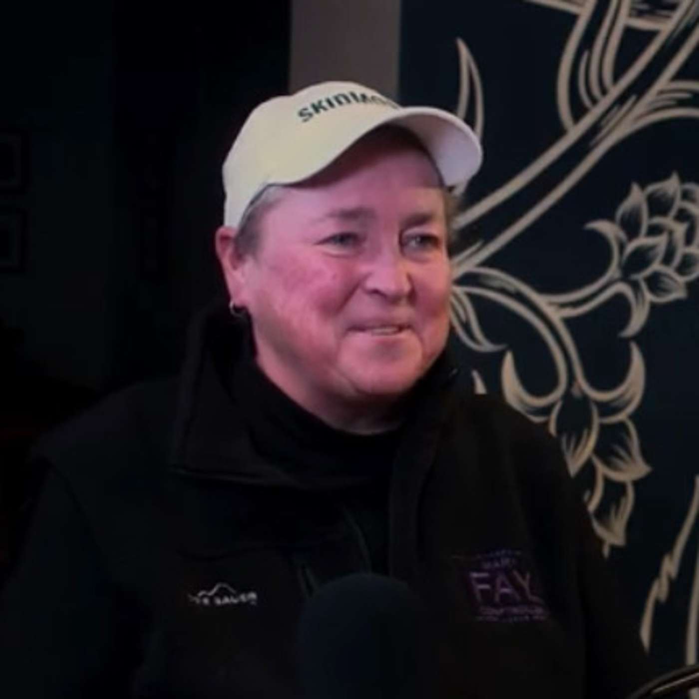 Feeney Talks With Friends