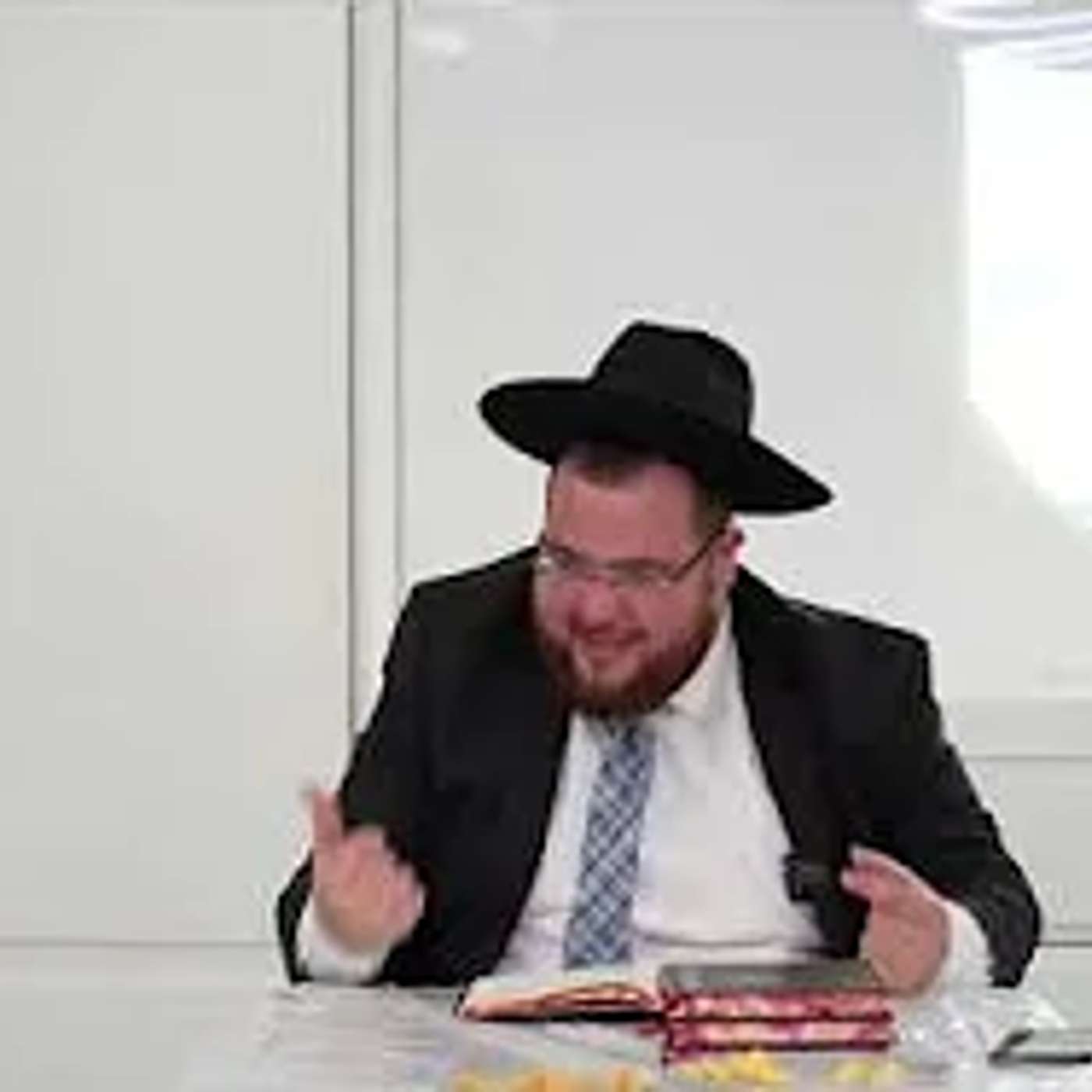 סערה: הצדיק מראש העין [מורי חמדי ע"ה] שלפני פטירתו ניבא את כל ה7-10 'כשיקרה כך.. יבוא משיח - והנה זה