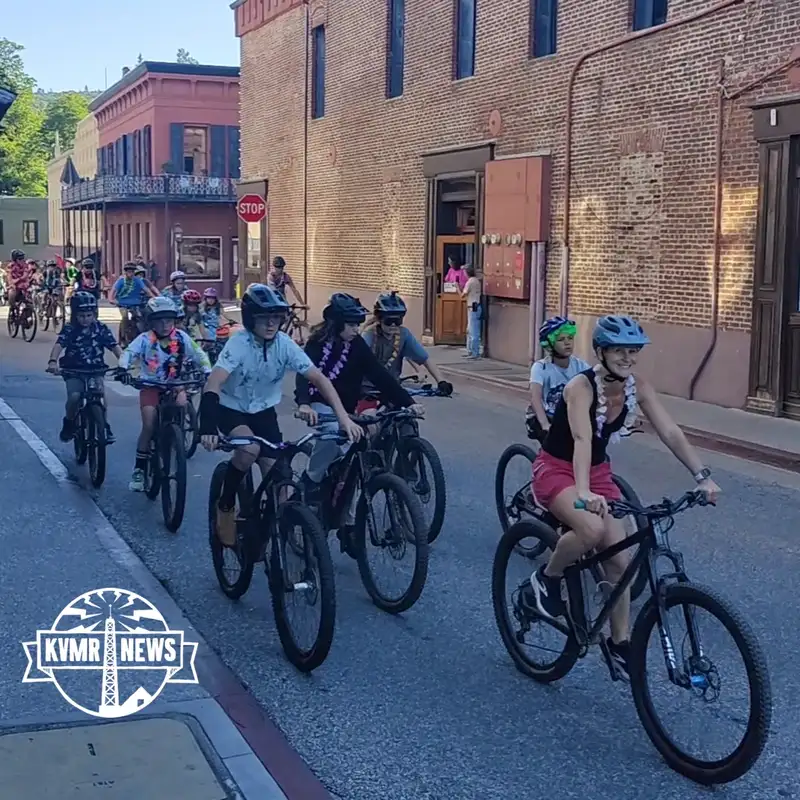 The Final Nevada City Bike Bus Of The School Year Draws 100+ Riders